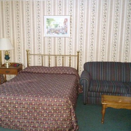 Val Roc Motel - Киллингтон Экстерьер фото